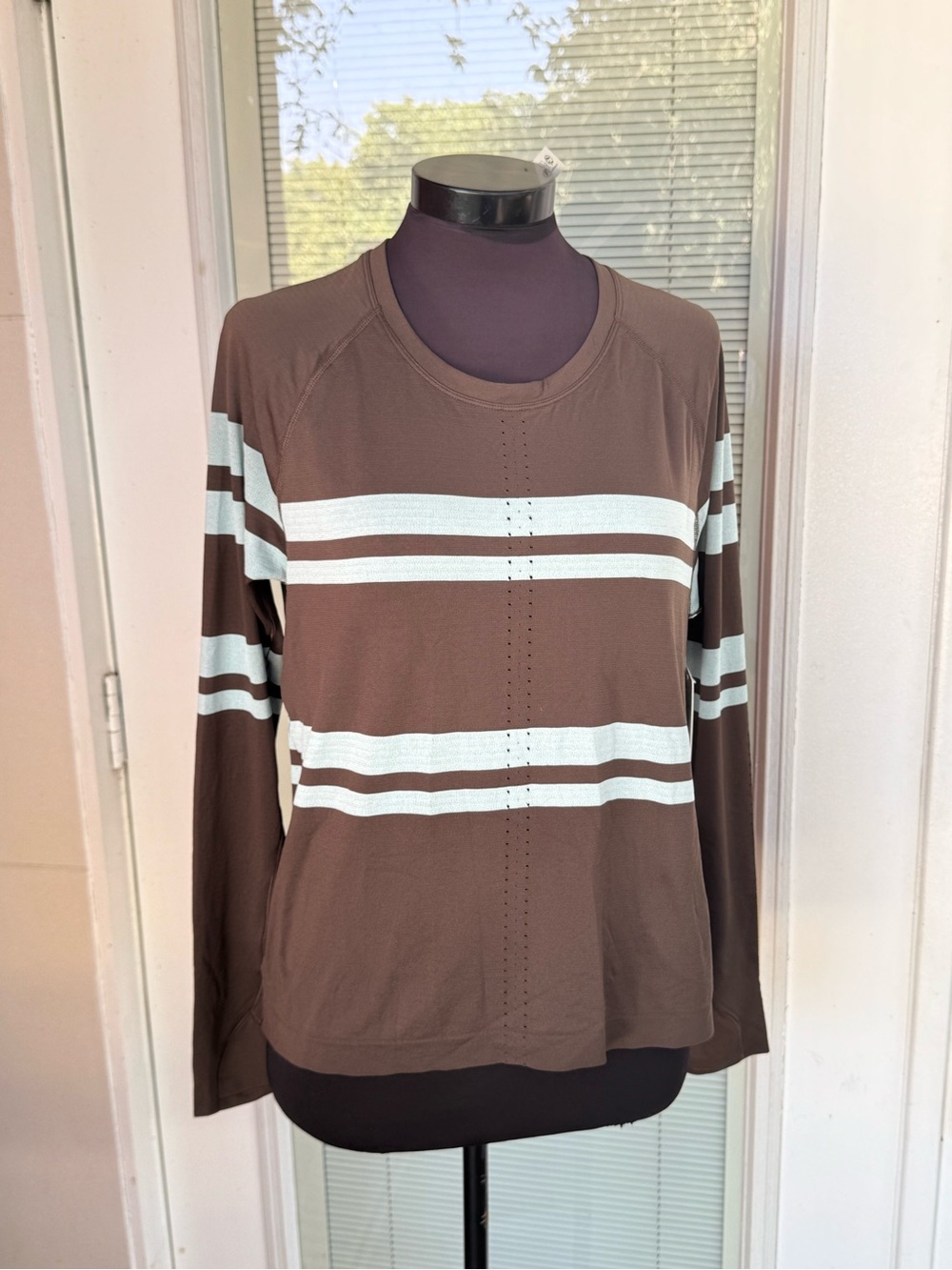 Lululemon NWT Swiftly Tech Longsleeve 2.0 Race Stripe- Size 14